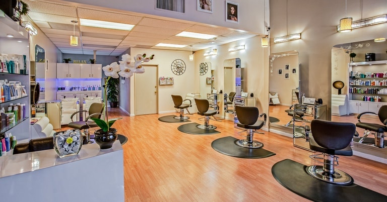 How to Choose the Best Beauty Salon | IndoClassified Blog